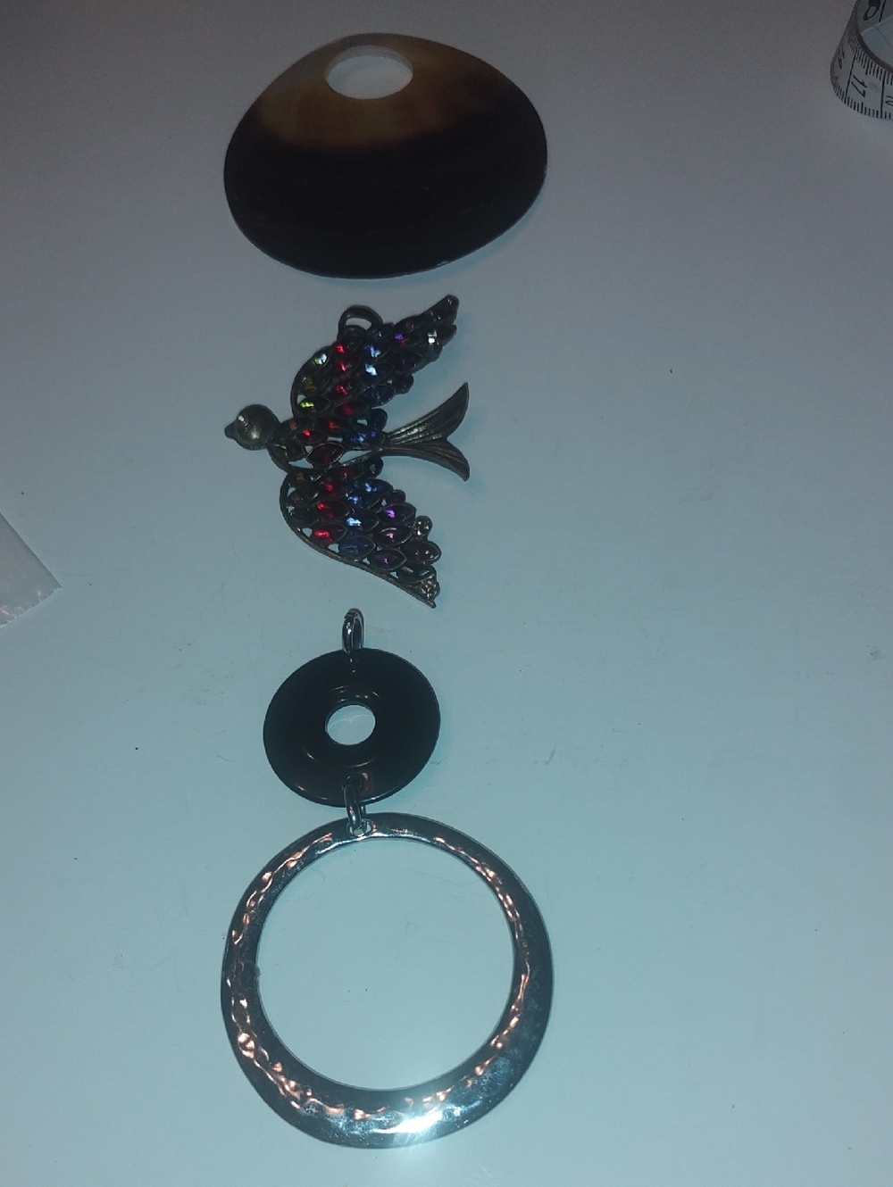 Statement Pendant Lot X 3